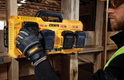 Dewalt Hurtiglader 4-ports 18V XR DCB104-QW - Bilde 5
