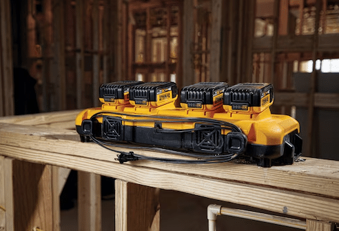 Dewalt Hurtiglader 4-ports 18V XR DCB104-QW - Bilde 4